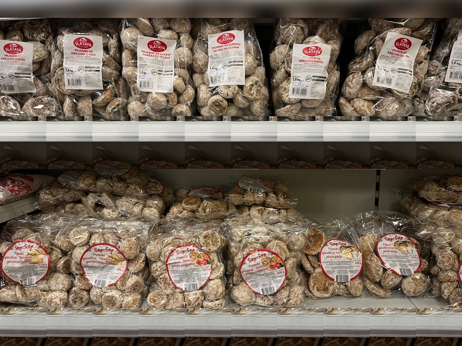 SLĀTAVA and Cap-Cap gingerbread on a shop shelf